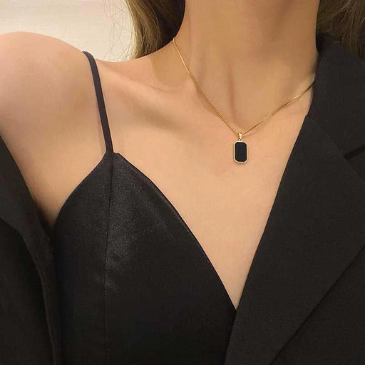 Black Chip Necklace 0 Reviews