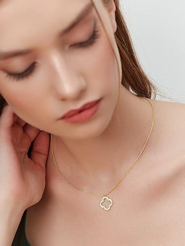 Hollow Clover Studded Necklace