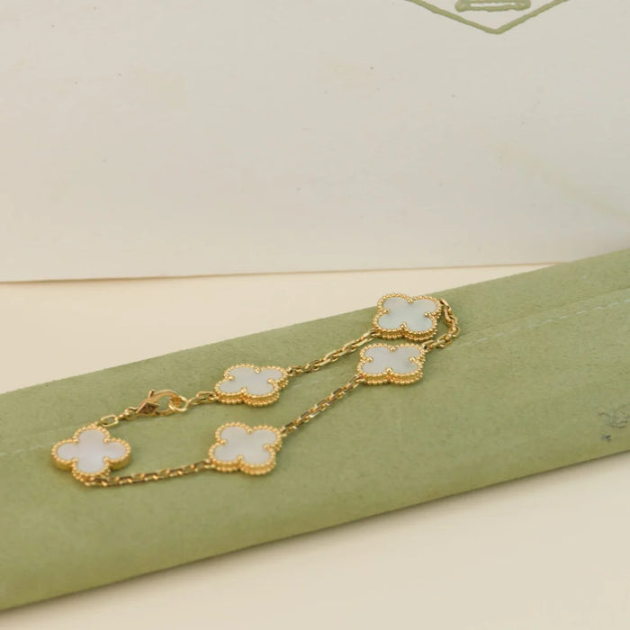 CLOVER 5 MOTIF WHITE MOP BRACELET