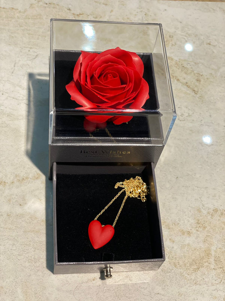 Important Jewelry Box with Pendant